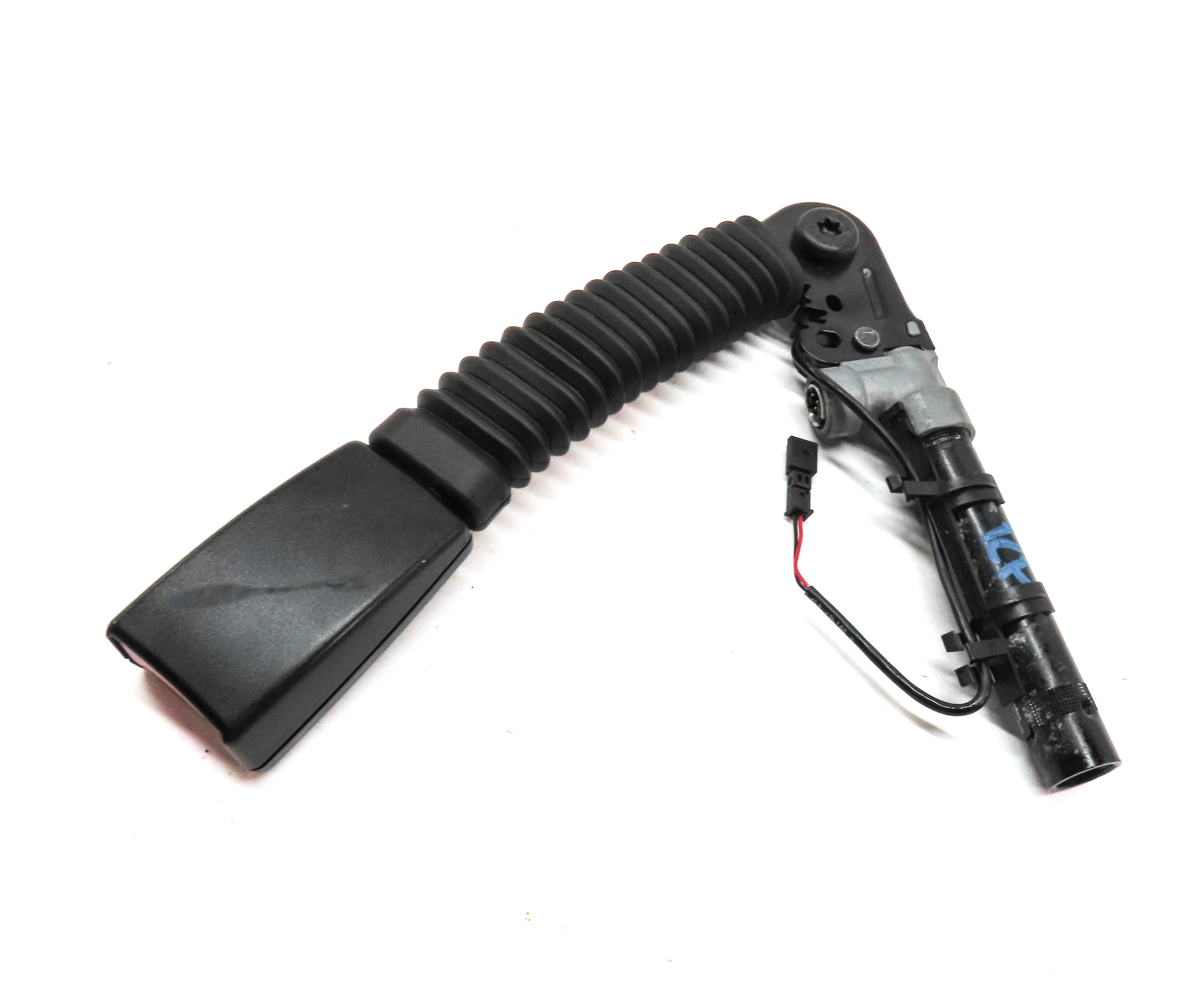 13-16 BMW 5 7 SERIES (F01 F10) FRONT RIGHT PASSENGER SEATBELT BUCKLE RECEIVER — exact item pictured